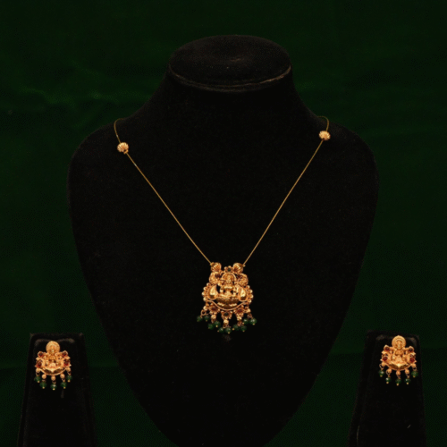 LAKSHMI GREEN PENDENT INVISIBLE CHAIN-NE0134