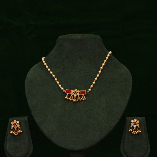 RECTANGLE BEAD WITH FLOWER PENDENT MALA-NE0119