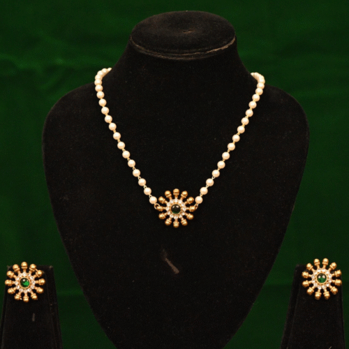 SUN WITH ROUND BEAD PENDENT IN PEARL MALA- NE0127