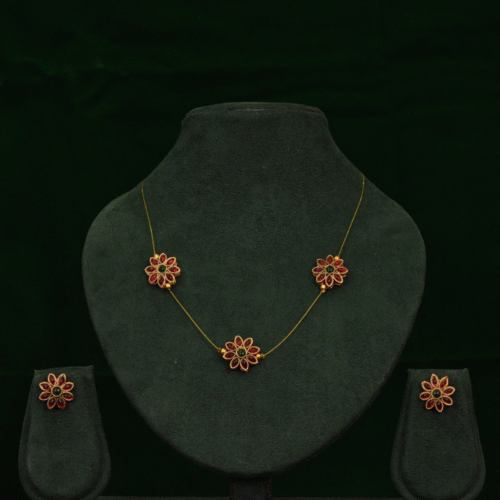 THREE  FLORAL PENDANT INVISIBLE CHAIN-NE0117