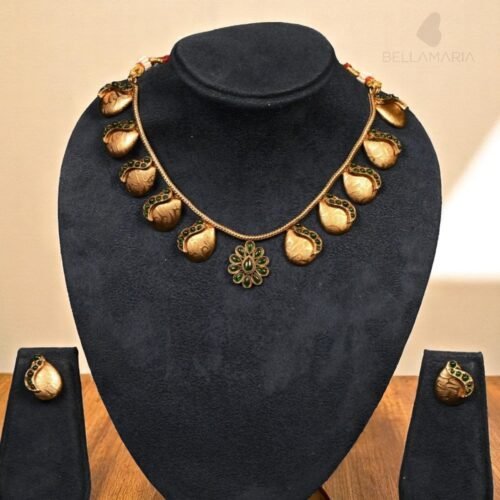 GOLDEN DROP FLORAL PENDANT MALA-NE0054