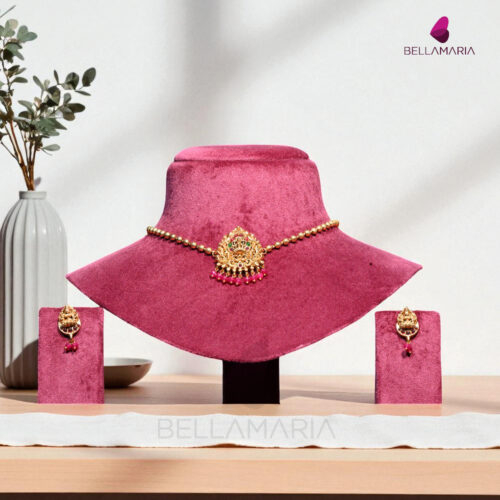 LAKSHMI PENDANT IN GOLDEN BEADS-NE0038