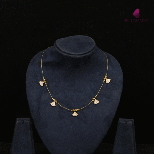 TRAINGLE PENDANT INVISIBLE CHAIN-NE0076A