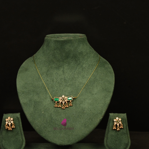 FLOWER PENDANT INVISIBLE CHAIN-NE0082
