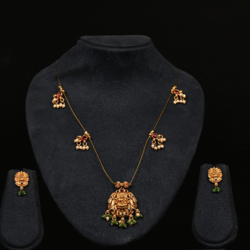DEVI PENDANT INVISIBLE CHAIN-NE0095
