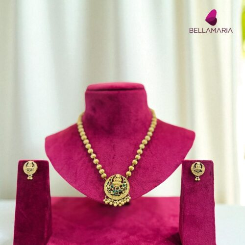 ROUND PENDENT WITH GOLDEN BEAD MALA NE0171