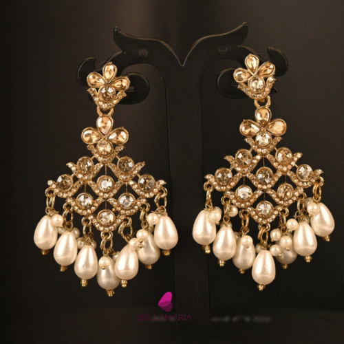 DIMOND SHAPED STUD WITH PERAL EARING-ER0027