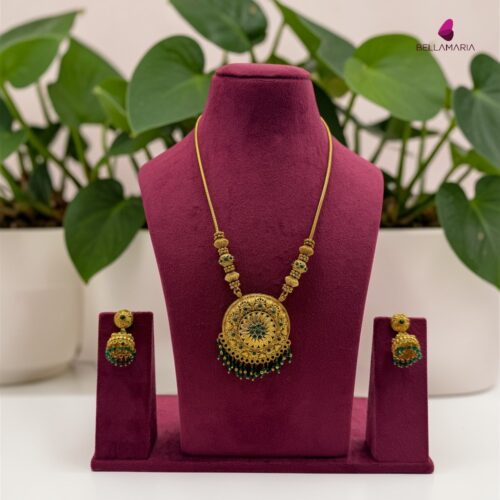 LONG CHAIN PENDANT NE0274