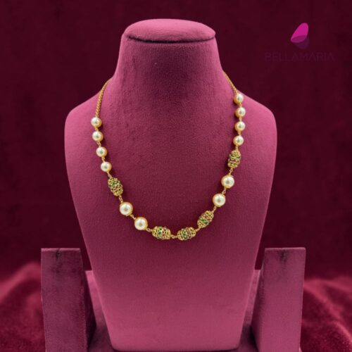 TRADITIONAL PEARL CHAIN NE0391
