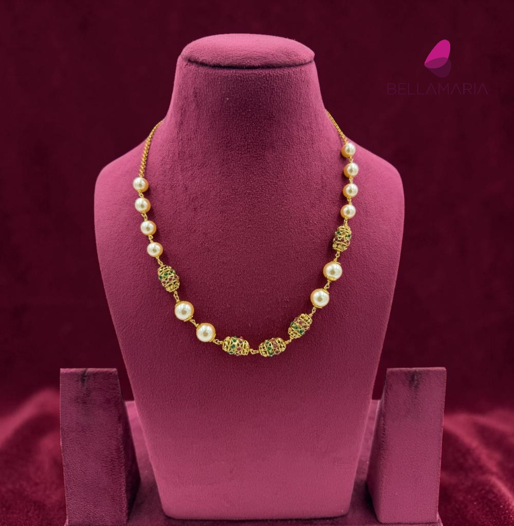 TRADITIONAL PEARL CHAIN NE0391